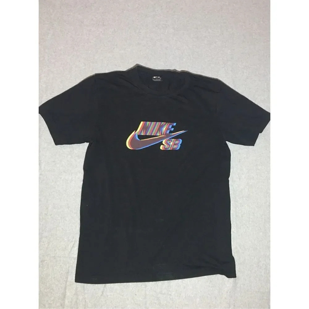 Mens Nike Shirt Size Medium Nike SB Skateboard Black Graphic Colorful Basic